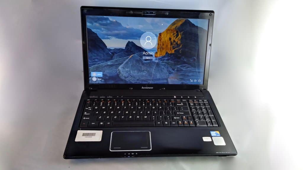 Lenovo ThinkPad G560 - 15.6" - Core i3 380M - 2 GB RAM - 320 GB HDD - Image 2